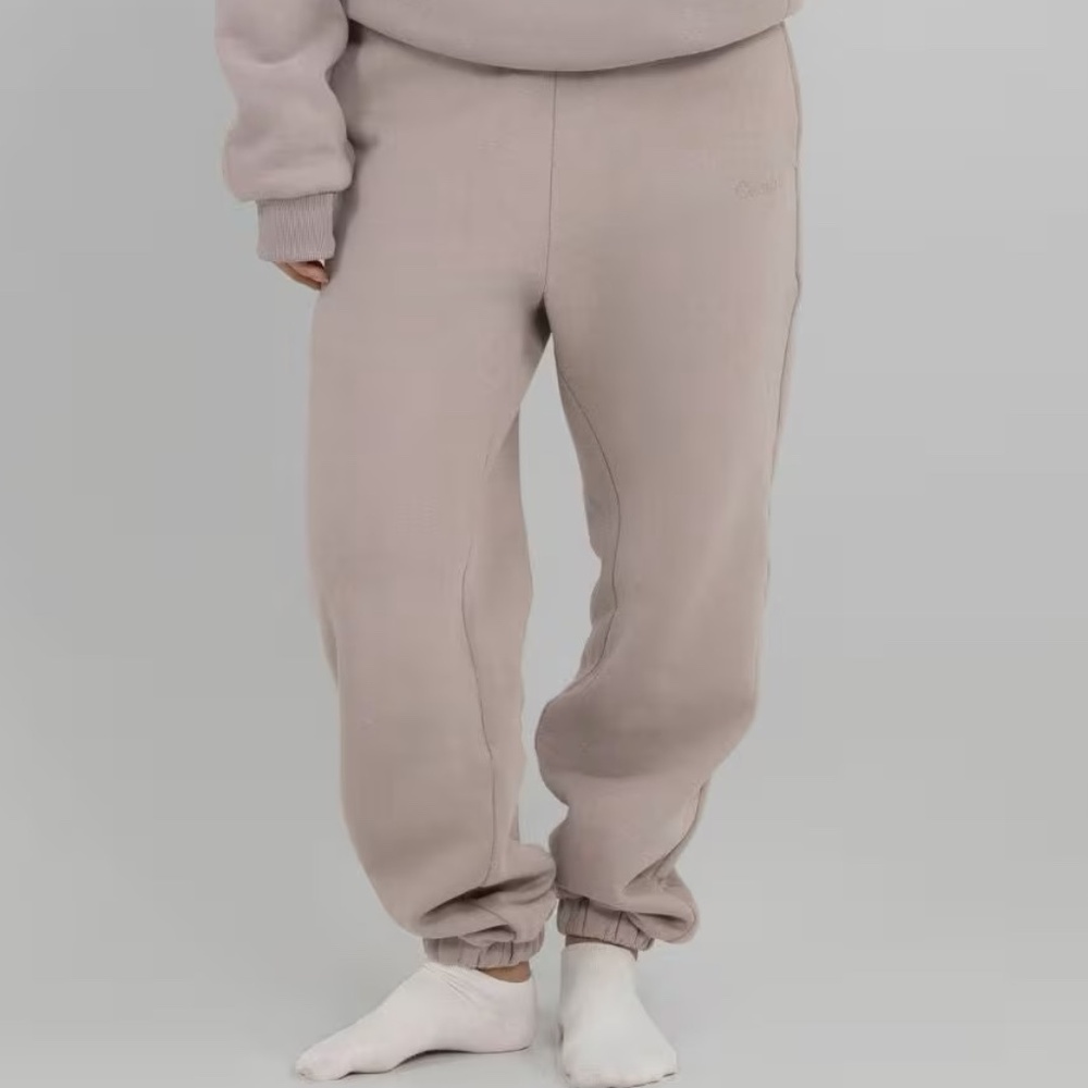 Comfrt Signature Sweatpants in Bark